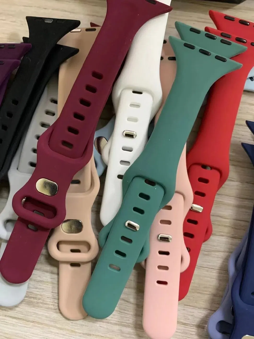 2022 Wholesale Watch Strap Silicone Sport Smart Watch Band Accessories Multi-Color for Apple Watch with Factory Price and Cheap Shipment